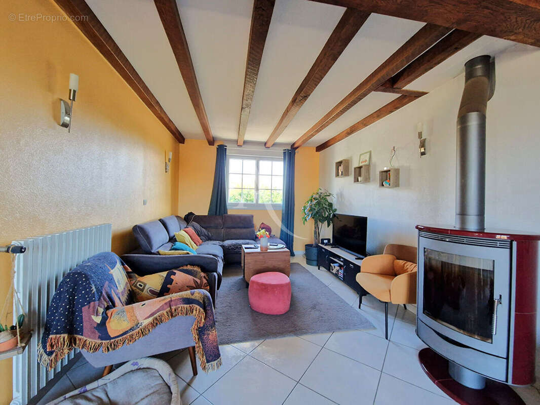 Maison à SAINT-SYLVAIN-D'ANJOU
