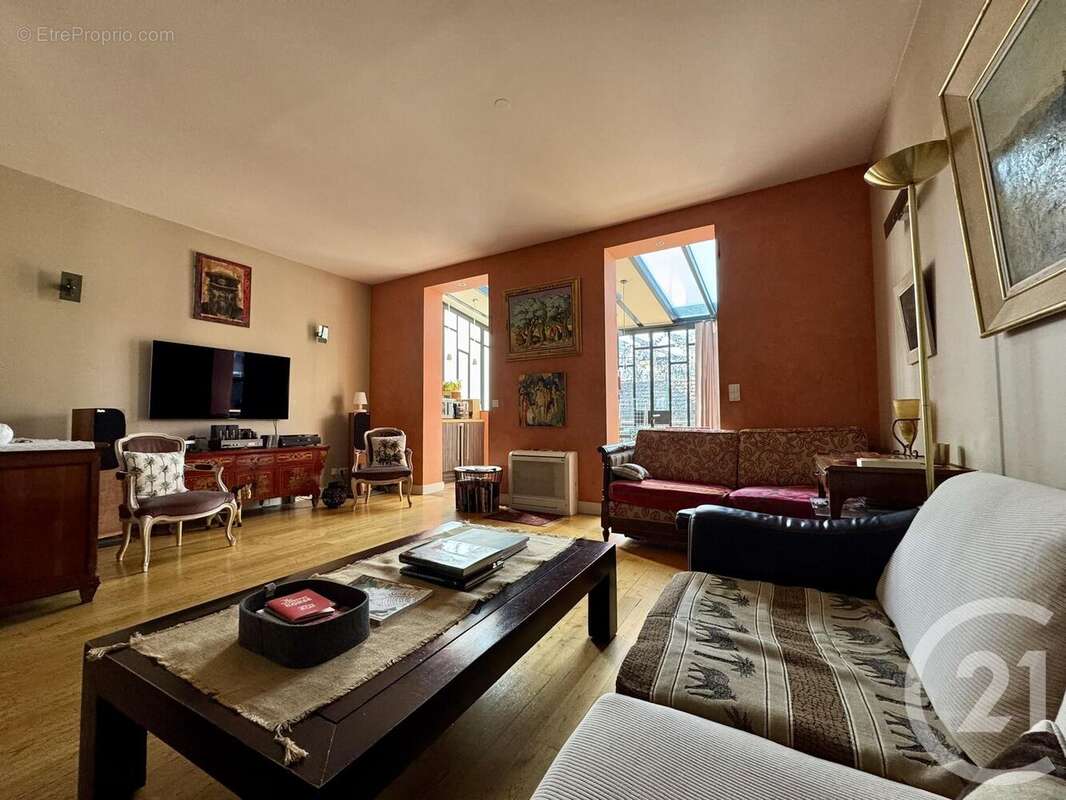 Maison à VILLEURBANNE