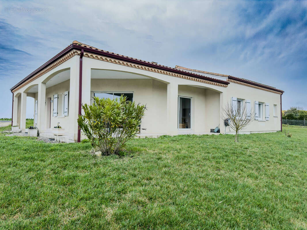 Maison à SAINT-PAUL-LIZONNE