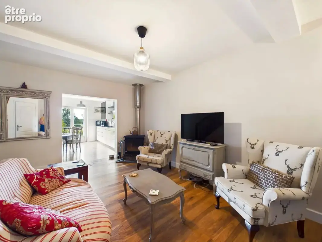 Propriété de 2 chambres située dans un village très prisé. - photo 4
