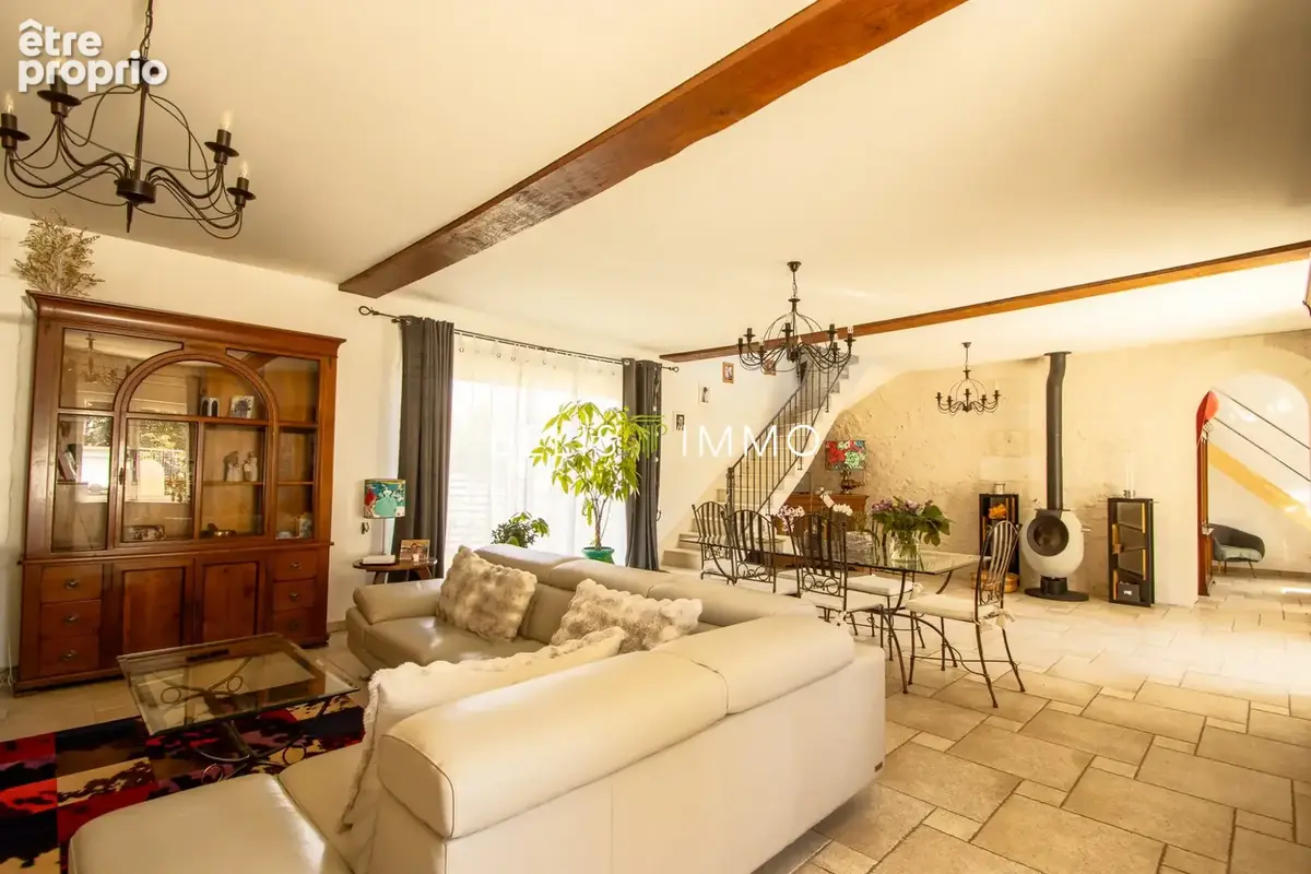 Maison 265 m² à Athee-Sur-Cher  - photo 2