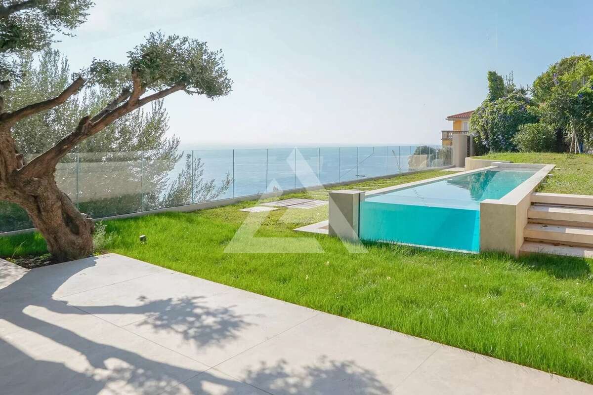 Maison à ROQUEBRUNE-CAP-MARTIN
