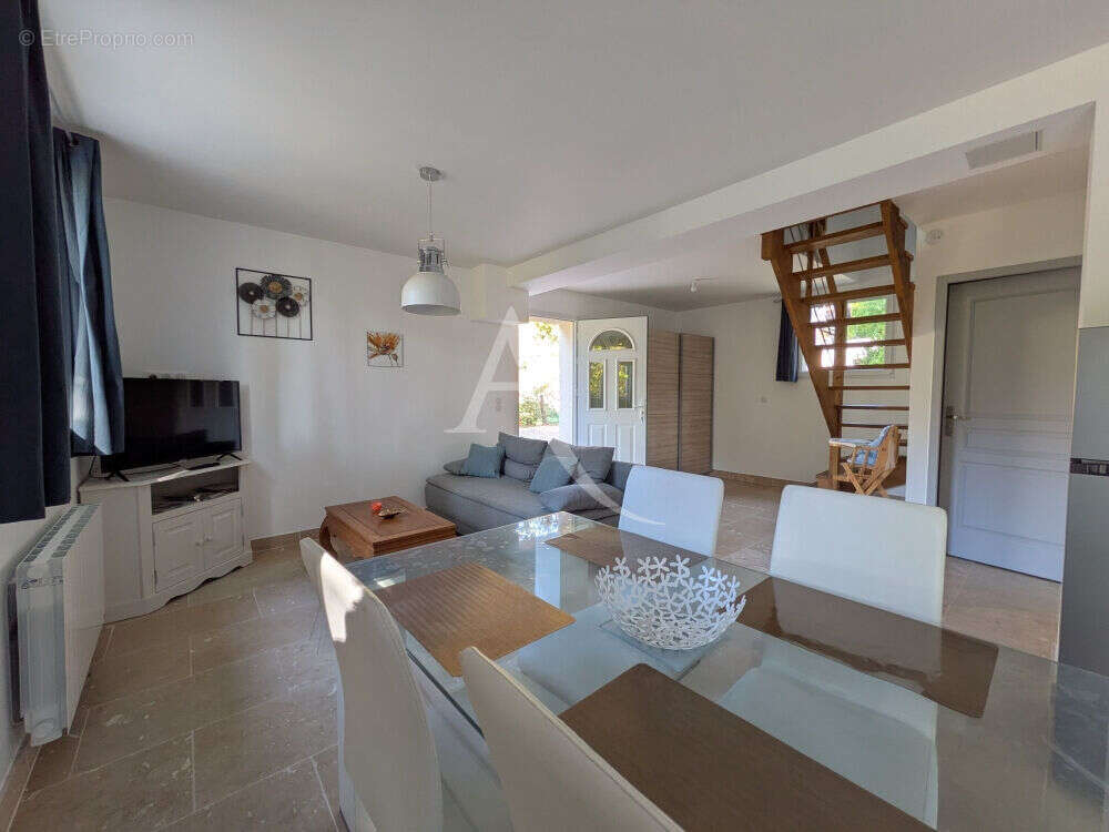 Maison à CHOUZY-SUR-CISSE