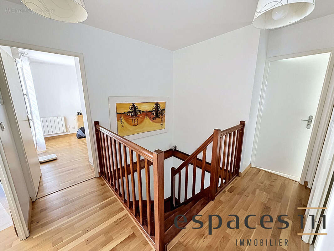Appartement Montigny Le Bretonneux 4 pièce(s) 93 m2 - photo 4
