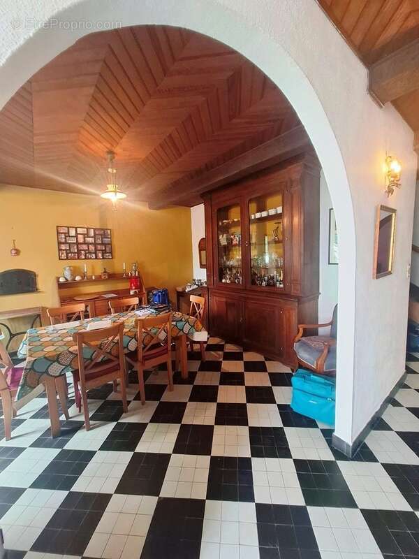 Maison à SAINT-BEAT