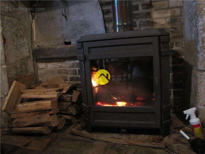 Maison à LURCY-LEVIS