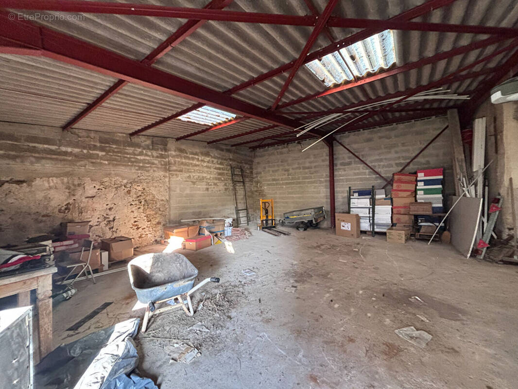 Parking à FAREMOUTIERS