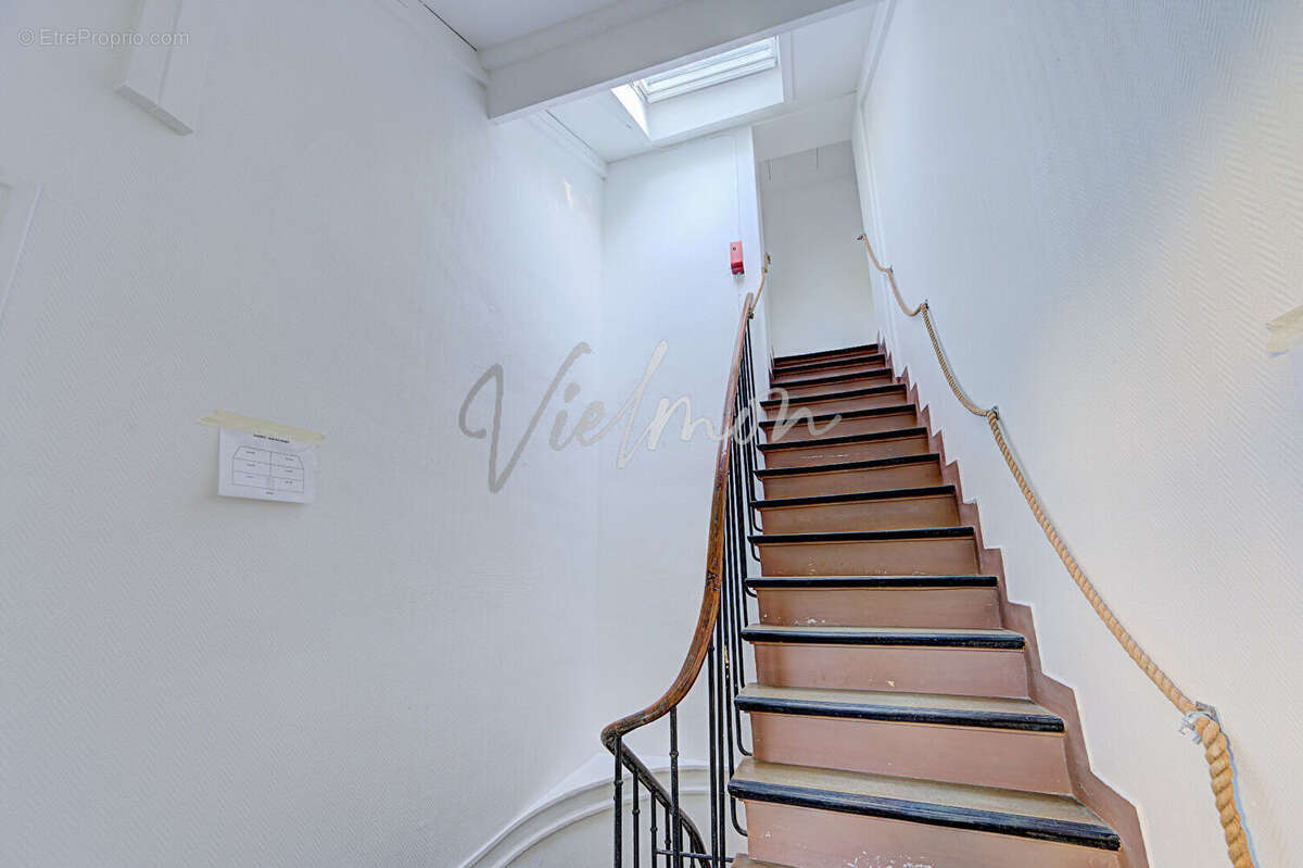 Appartement Saint Germain En Laye 1 pièce(s) 17.21 m2 - photo 9