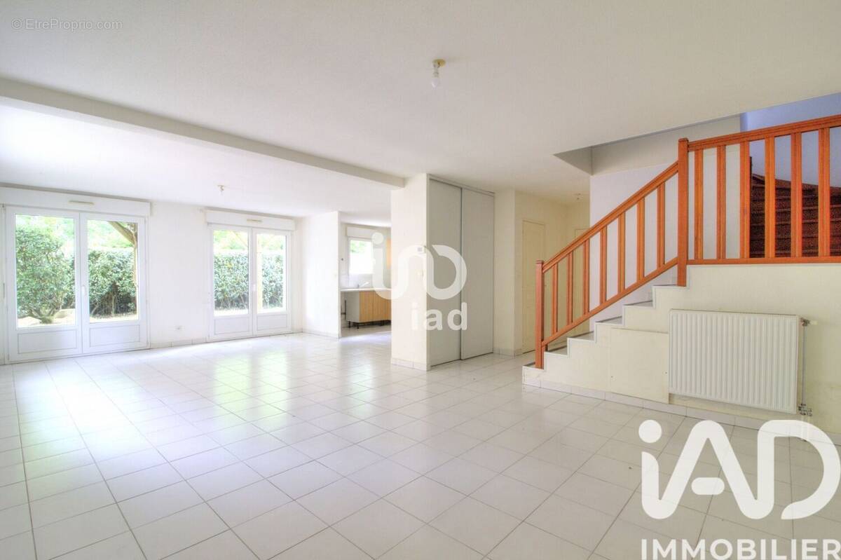 Photo 1 - Maison à SAINT-JEAN