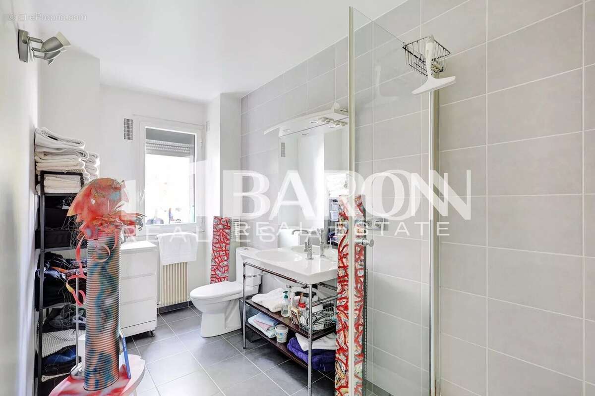 Maison à PARIS-19E