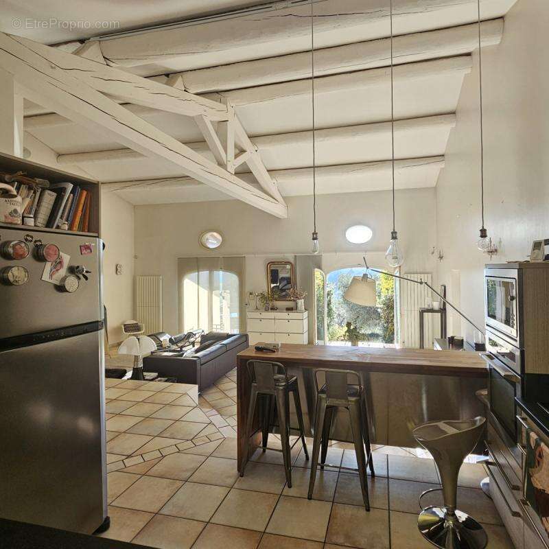 Maison à BELLEGARDE