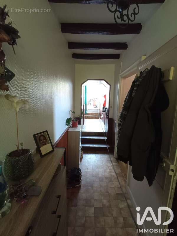 Maison 100 m² à Doue-La-Fontaine  - photo 5