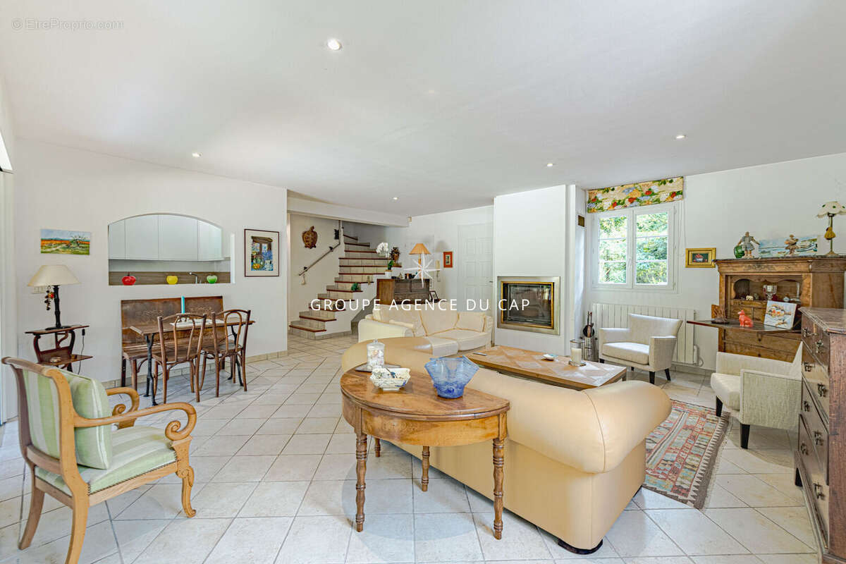 Maison à SAINT-RAPHAEL