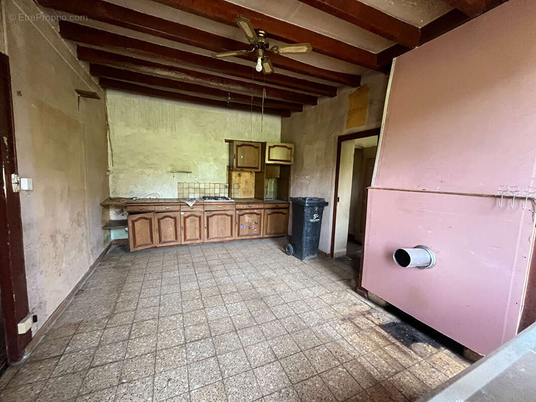 Maison à IVOY-LE-PRE