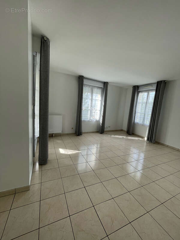 Appartement à SERRIS