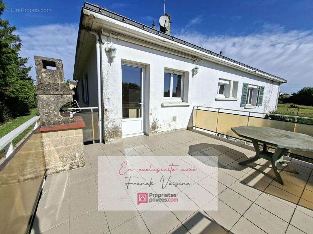 A VENDRE en exclusivité au Boupère, Maison de 190 m2 avec 4 chambres et 1 appartement sur un terrain de 1047 m2 env - photo 6
