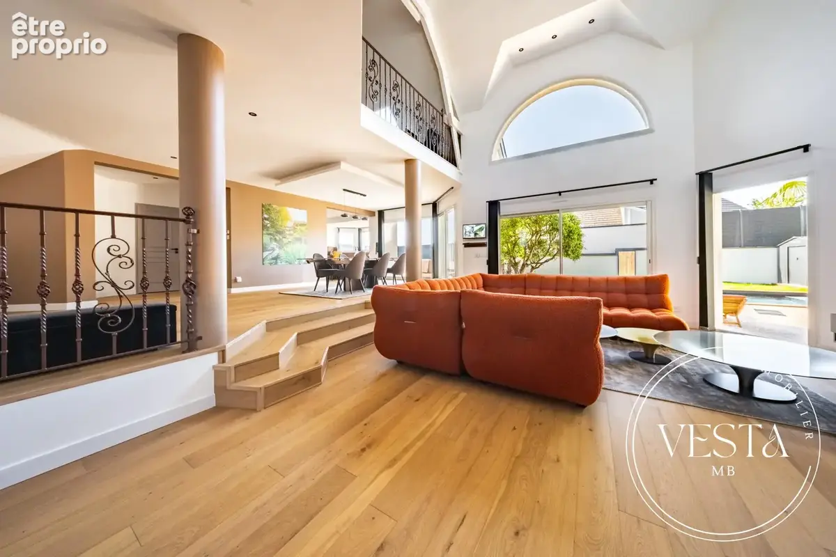 Maison 5 pièces 220 m² à vendre à Fontaine-Les-Dijon (21121) - photo 4