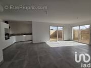 Photo 1 - Maison à POITIERS