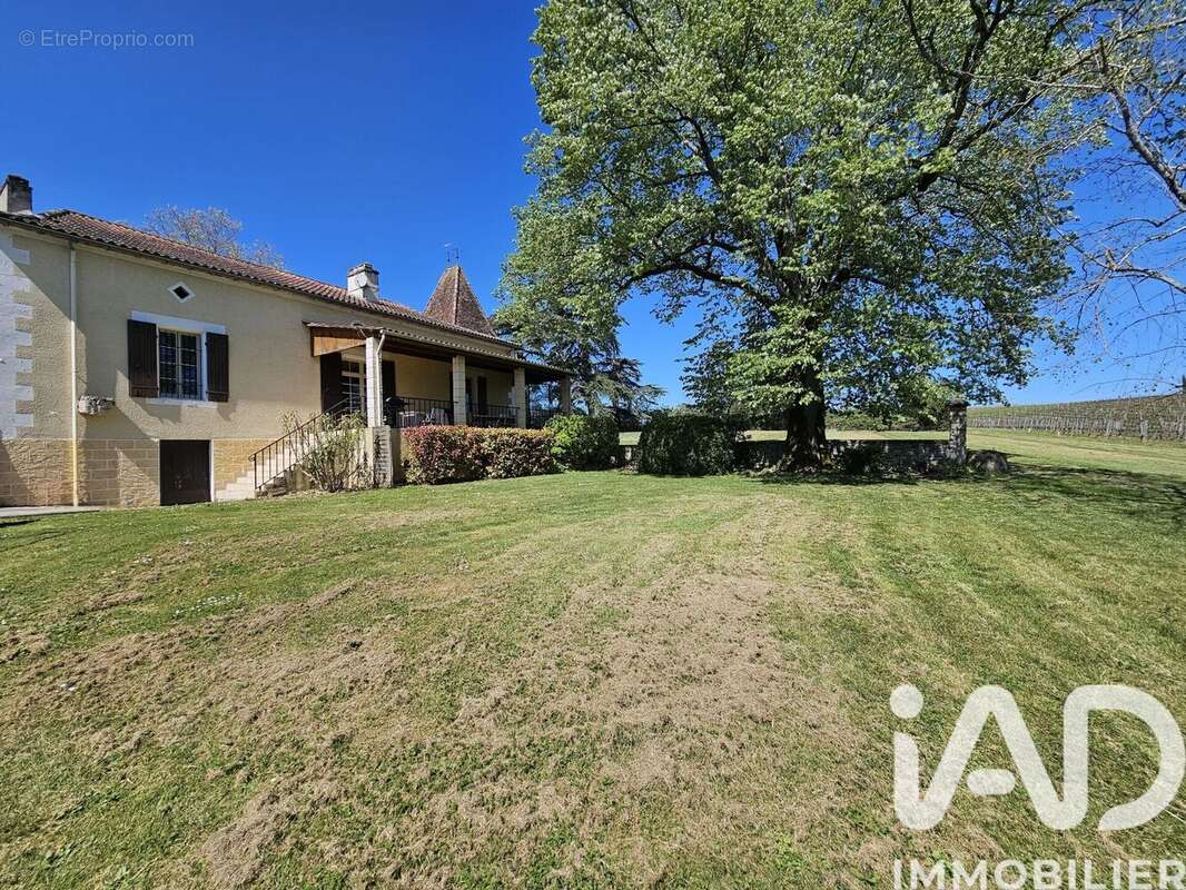 Photo 3 - Maison à CANTILLAC