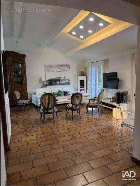 Photo 7 - Maison à TRETS