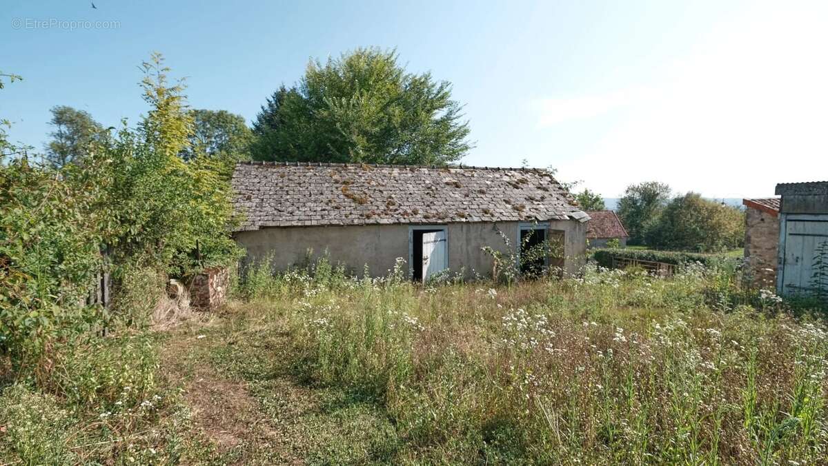 Grande propriété avec beaucoup de potentiel et de belles vues - photo 24