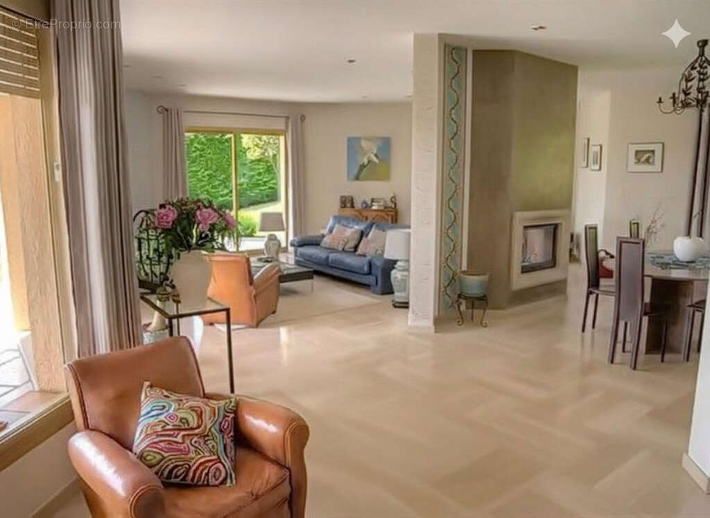 Maison à BOURGOIN-JALLIEU