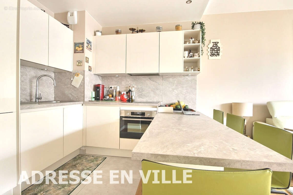 Appartement à LEVALLOIS-PERRET