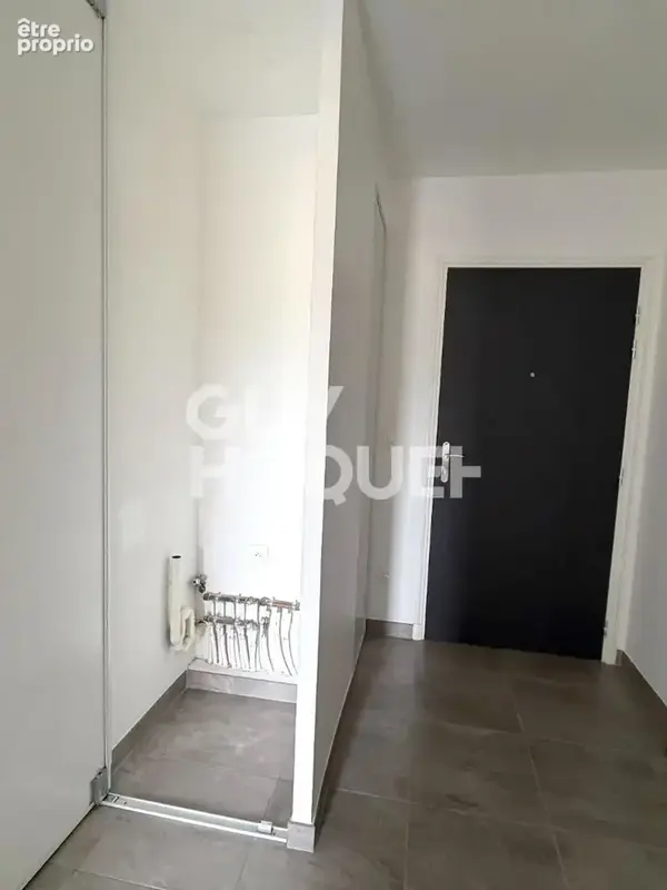Appartement à Mennecy et 2 places de parking - photo 8