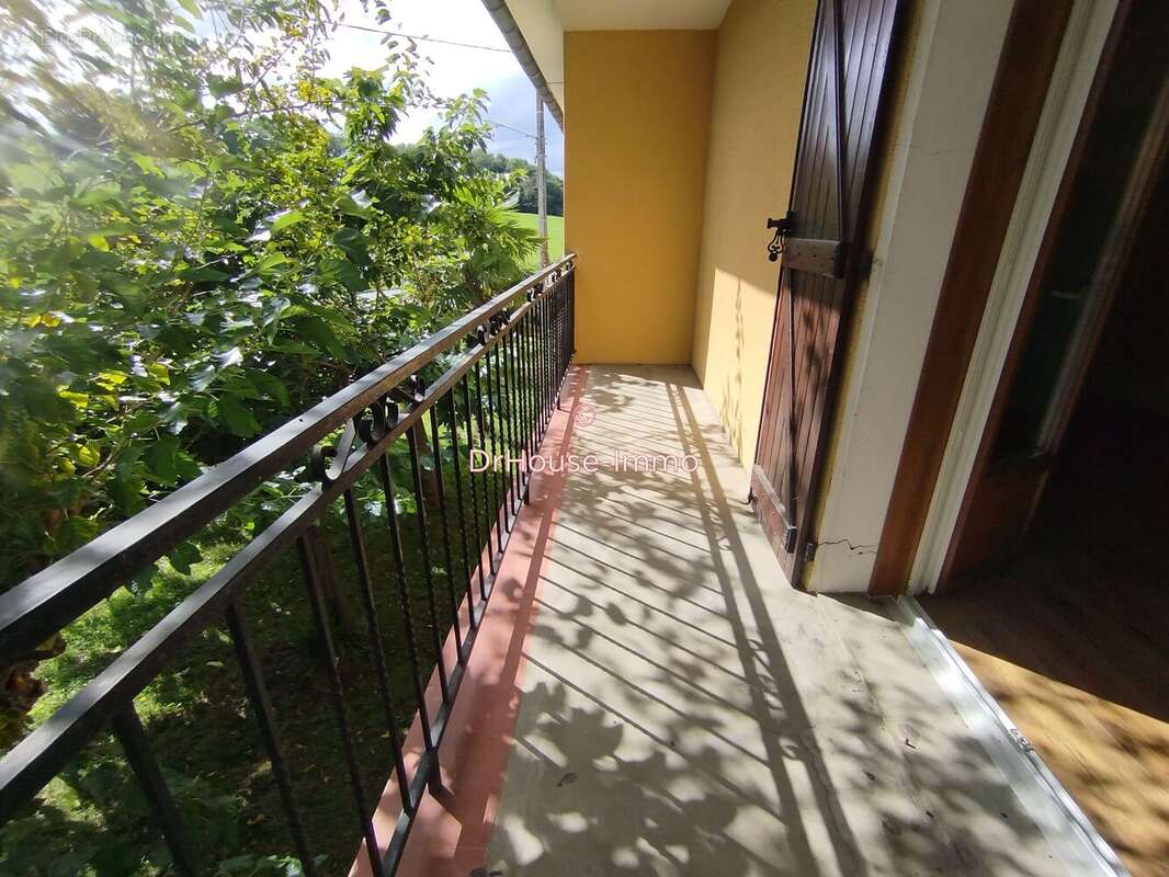 Maison à LES ISSARDS