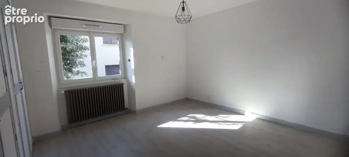 ESPALION, maison de type 6 exposée Sud sur une parcelle de 660 m² - photo 8