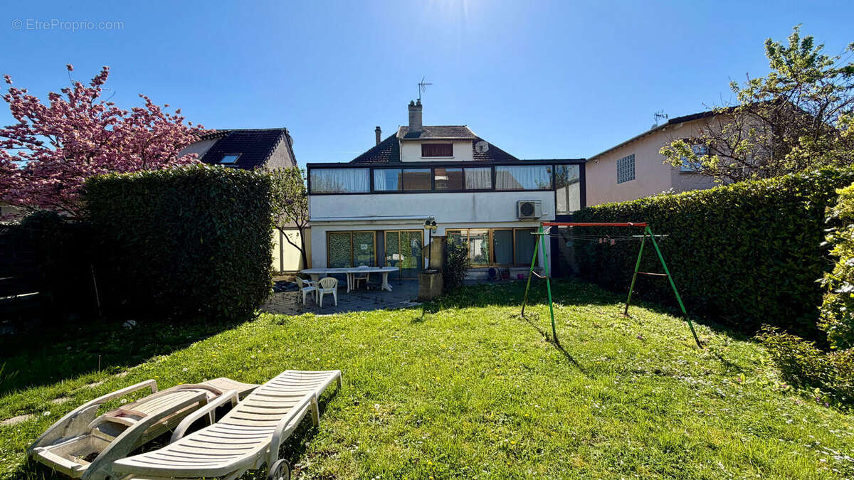Maison à GARGES-LES-GONESSE