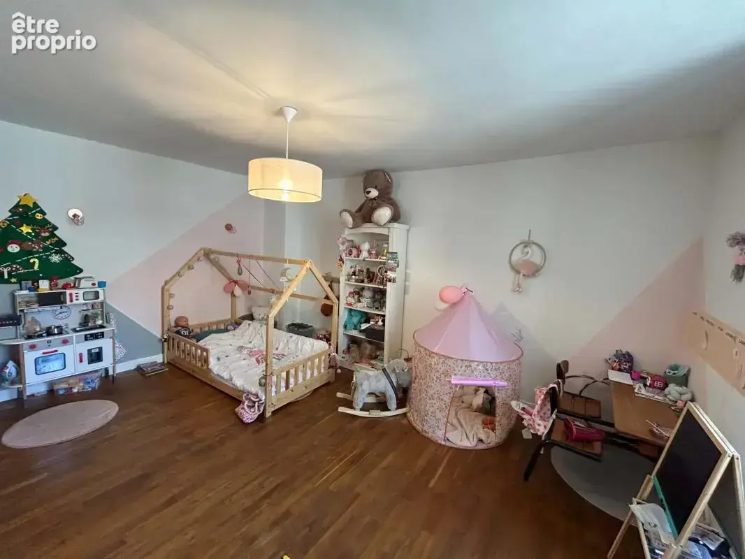 Maison 175 m² à Saint-Yrieix-La-Perche  - photo 10