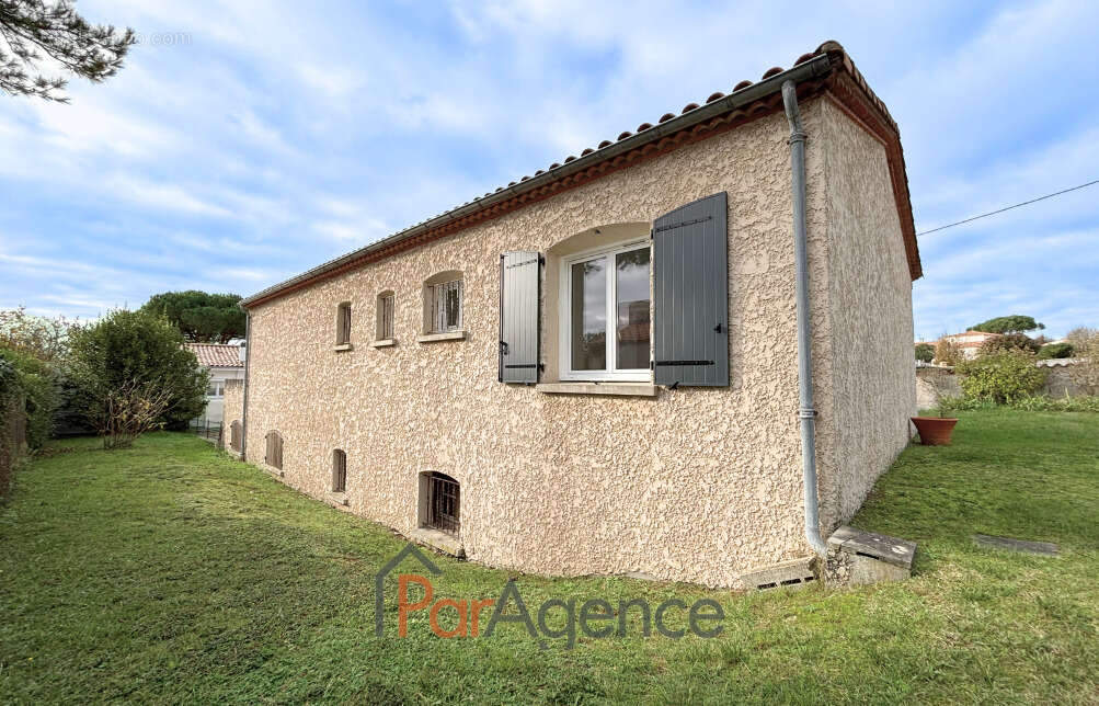 Maison à VAUX-SUR-MER