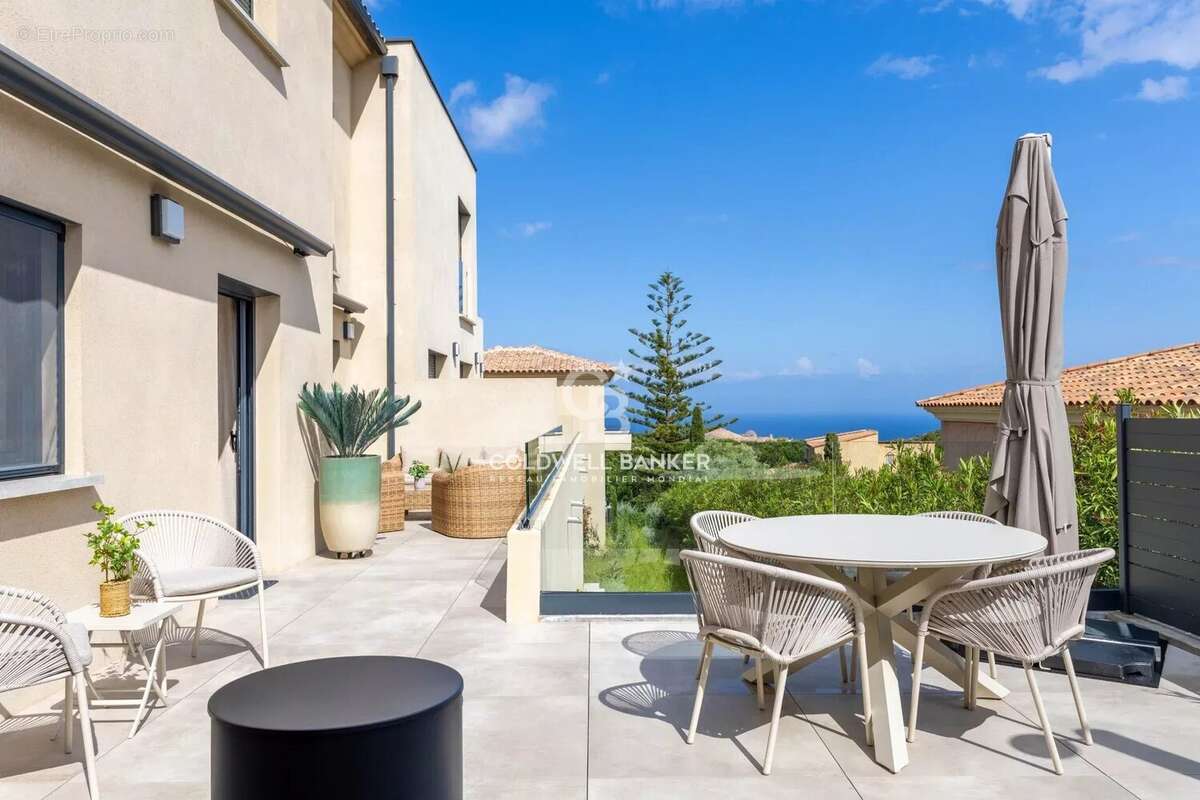 Appartement à L'ILE-ROUSSE