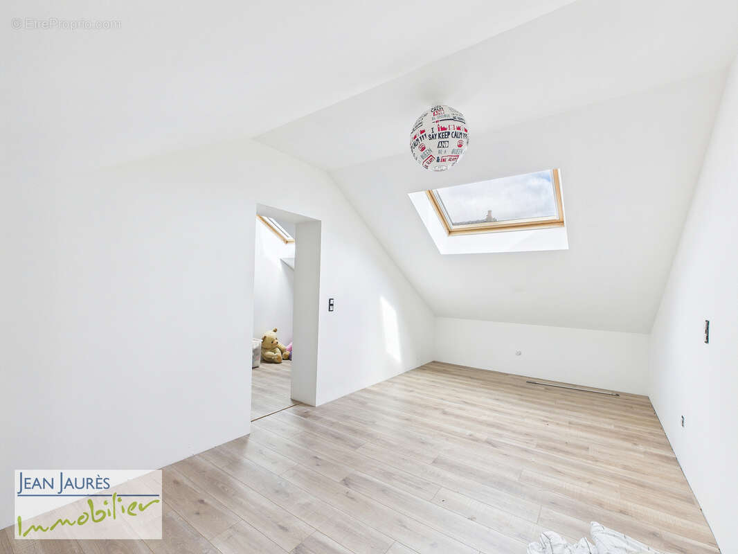 Maison à SAINTE-SAVINE