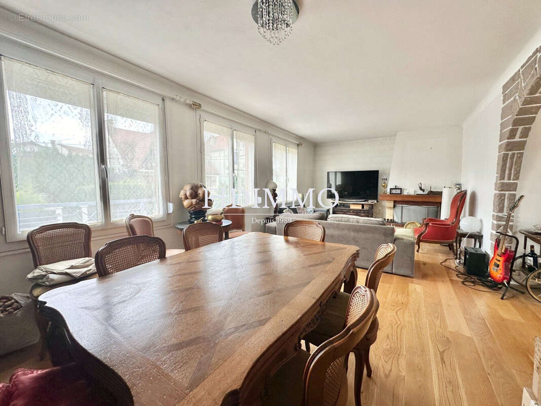 Maison à SUCY-EN-BRIE