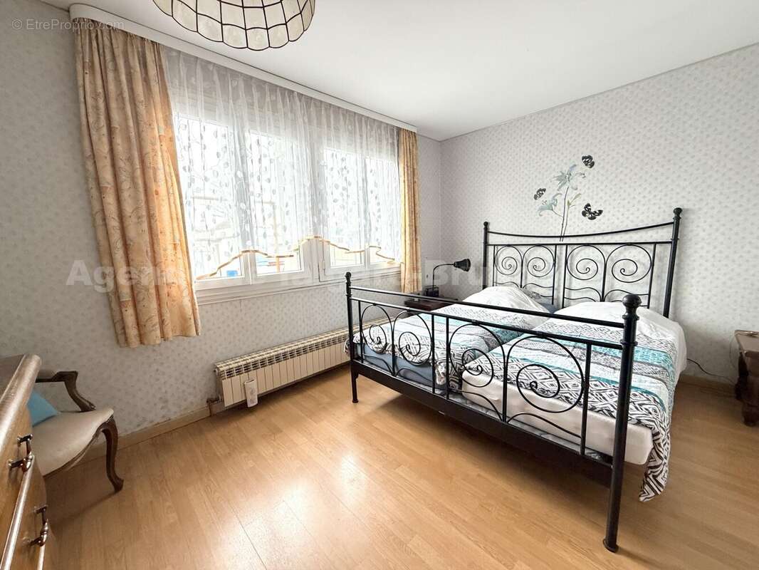 Chambre 1 - Maison à QUINCY-SOUS-SENART