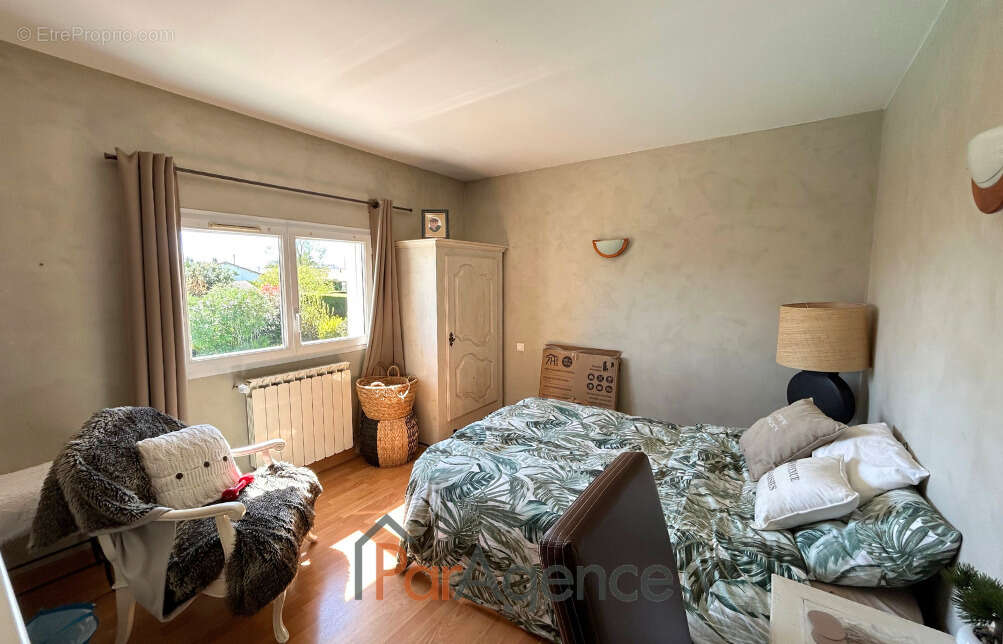 Maison à VAUX-SUR-MER