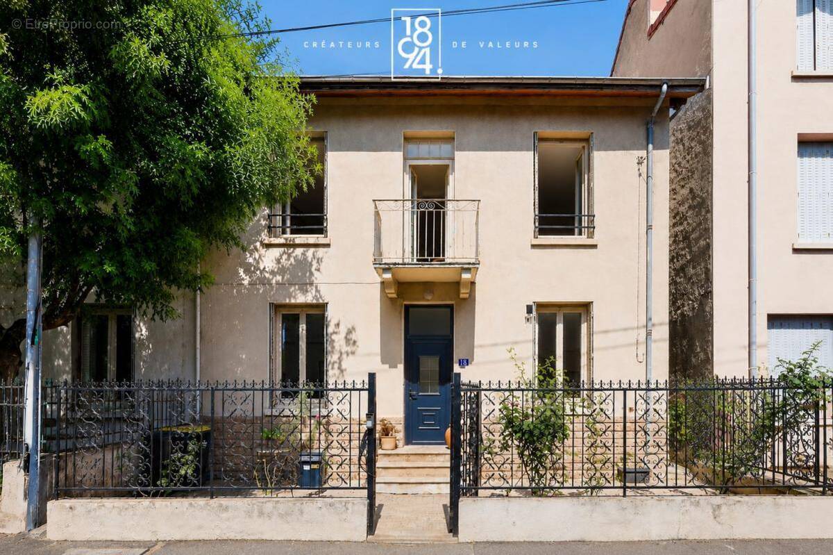 Maison à LYON-8E