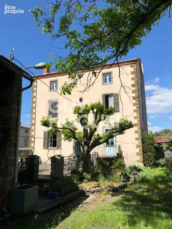 Maison à SAINT-GEORGES-D'AURAC