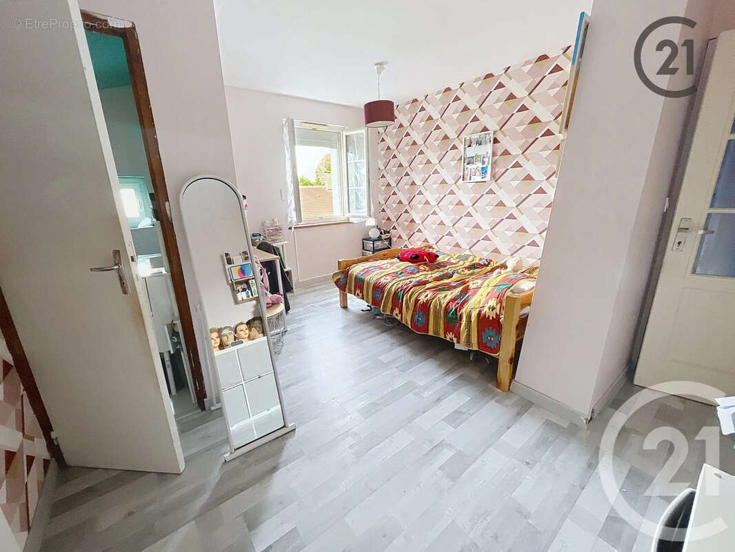 Maison à LA CHAUSSEE-SUR-MARNE