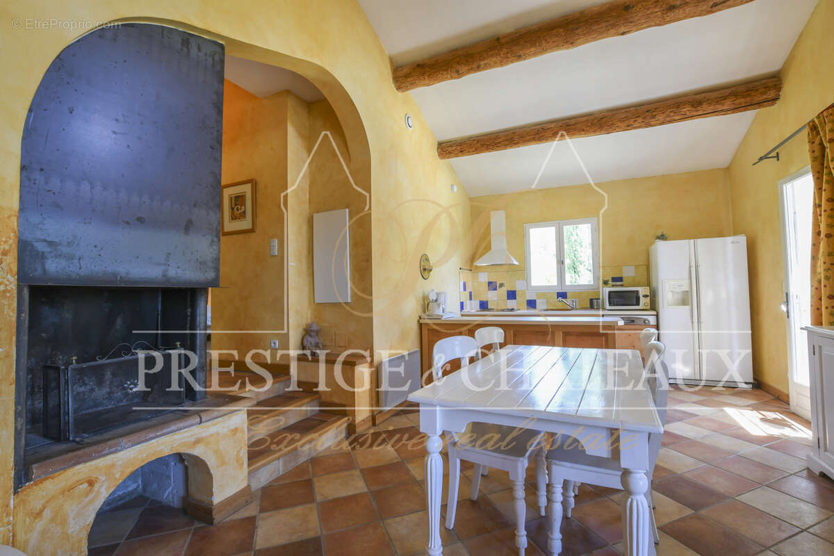 Maison à GRIGNAN