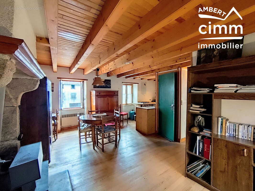 Maison à LA CHAPELLE-AGNON