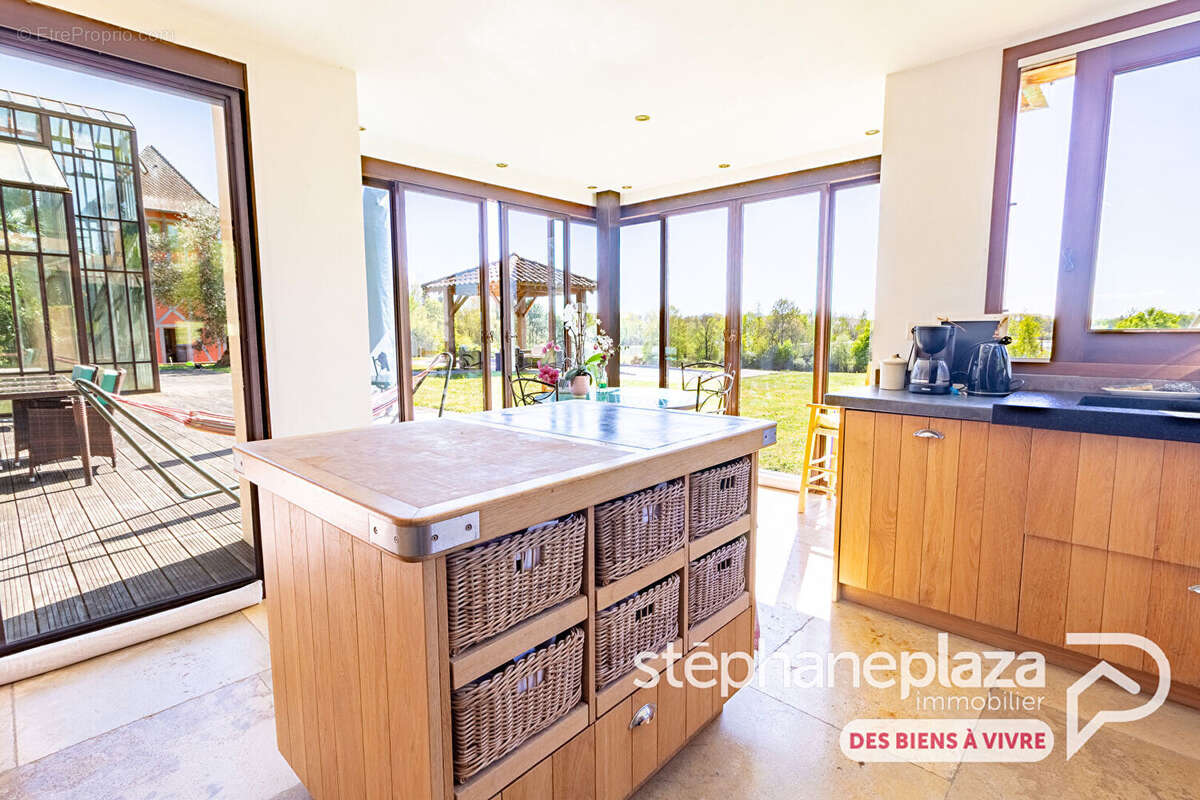 Maison à VERSAILLEUX