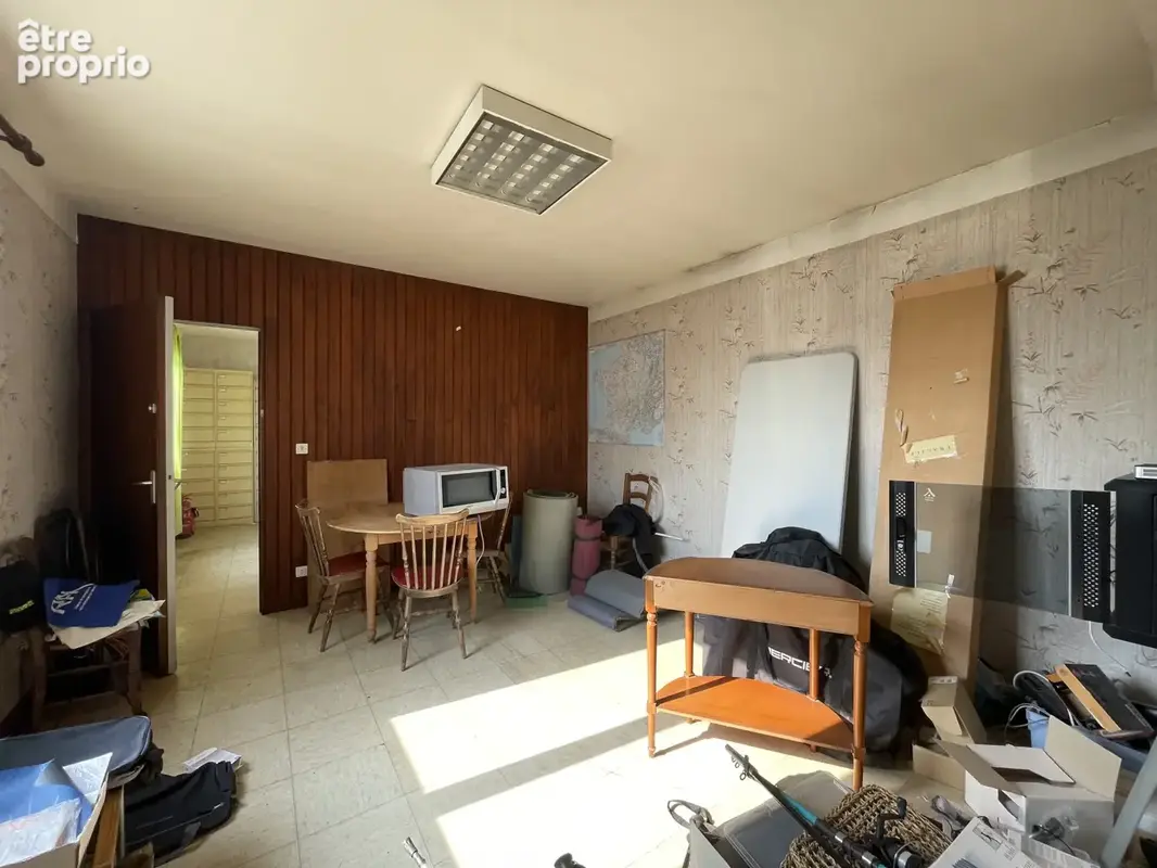 Ensemble immobilier avec deux maisons, un entrepôt et terrain constructible - photo 12