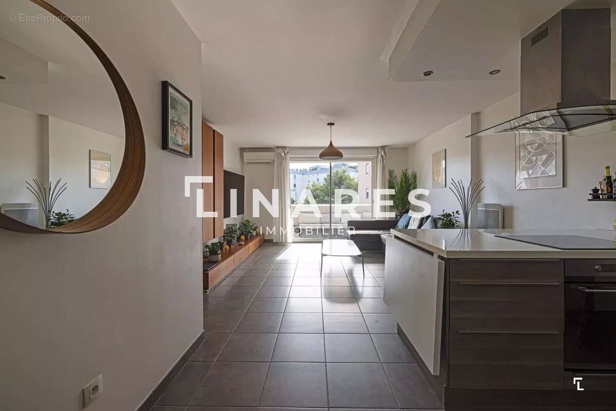 Appartement à MARSEILLE-8E