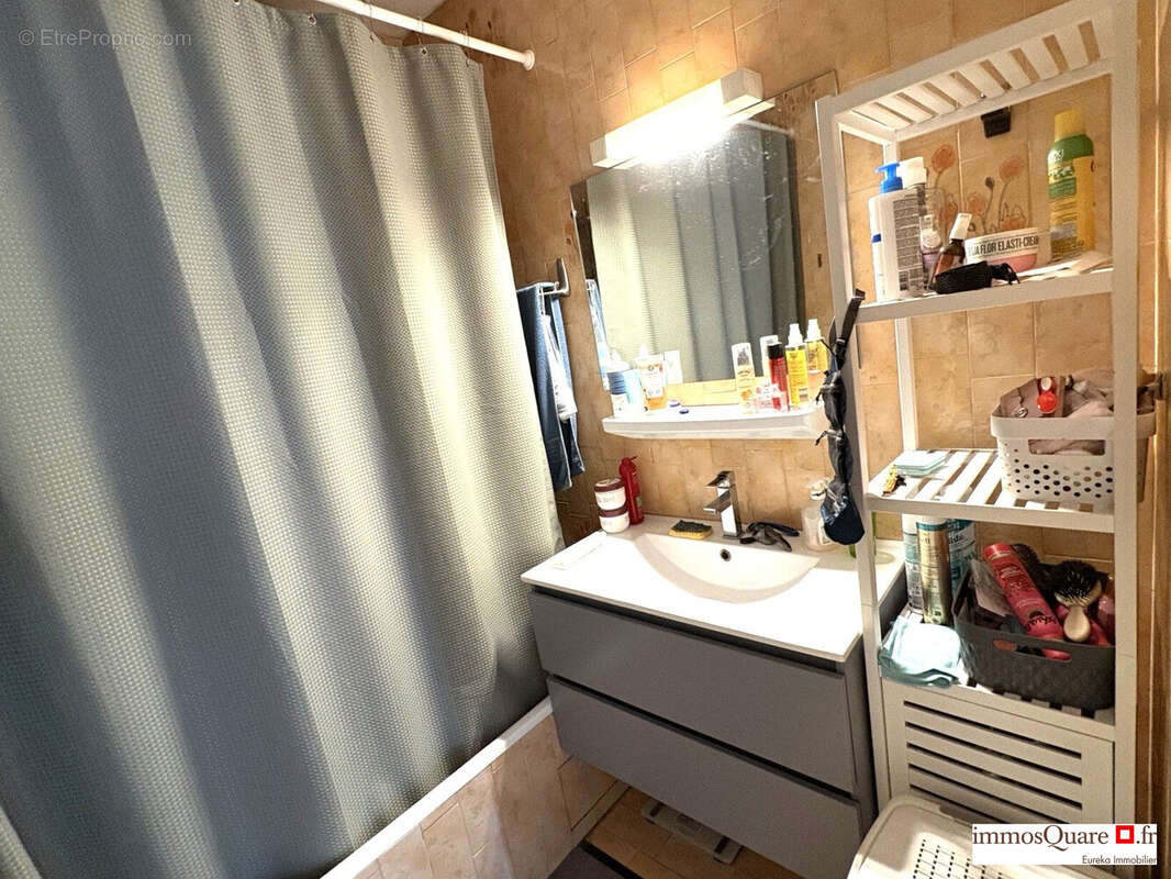 Appartement 70 m² à Gex  - photo 8