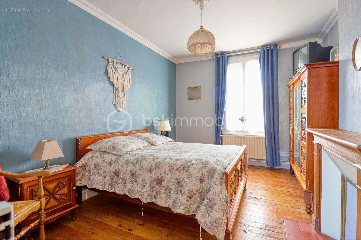 Maison de caractère 115 m² - 6 pièces - 3 chambres avec Jardin et Garage - photo 14