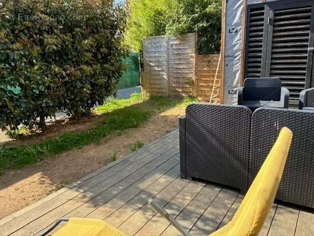 Appartement à LESPINASSE