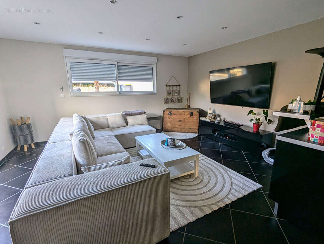 Maison à LA GUERCHE-SUR-L&#039;AUBOIS